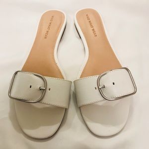 WHITE FLATS/ SLIDES Sandals with buckle strap
